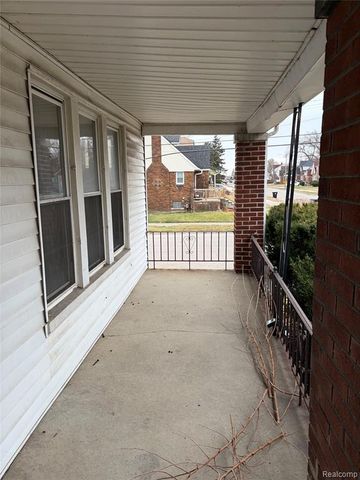 5902 Wayburn Street, Detroit, MI 48224