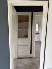 5902 Wayburn Street, Detroit, MI 48224