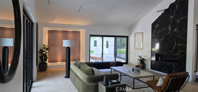 5509 Oakdale, Woodland Hills, CA 91364