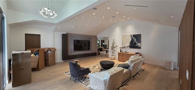 5509 Oakdale, Woodland Hills, CA 91364