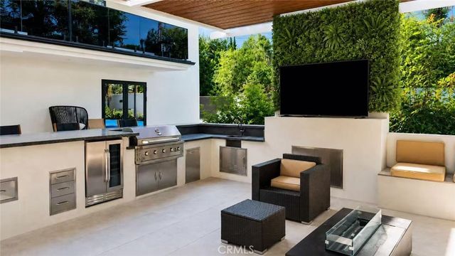 5509 Oakdale, Woodland Hills, CA 91364