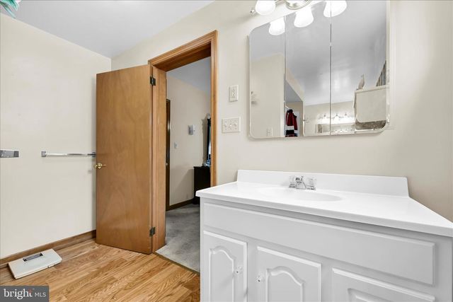 117 S MORRIS ST, Saint Clair, PA 17970