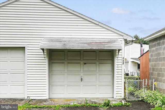 117 S MORRIS ST, Saint Clair, PA 17970