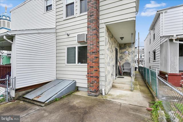 117 S MORRIS ST, Saint Clair, PA 17970