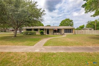 501 Hathaway Street, Victoria, TX 77904