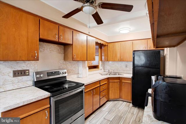 8215 16TH AVE, Hyattsville, MD 20783