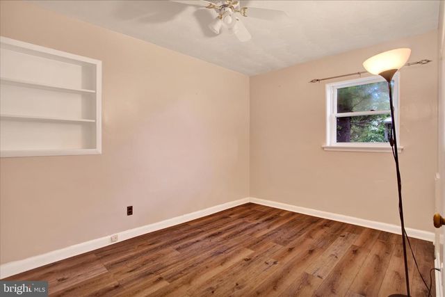 8215 16TH AVE, Hyattsville, MD 20783