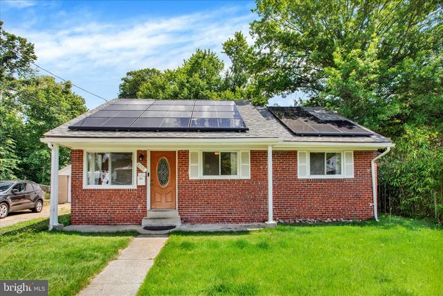 8215 16TH AVE, Hyattsville, MD 20783