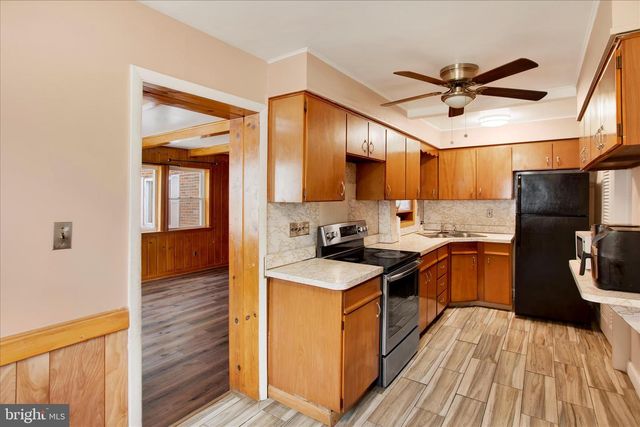8215 16TH AVE, Hyattsville, MD 20783