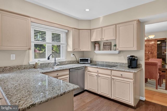 2010 QUEEN ANNE RD, Cherry Hill, NJ 08003