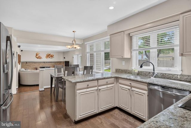 2010 QUEEN ANNE RD, Cherry Hill, NJ 08003