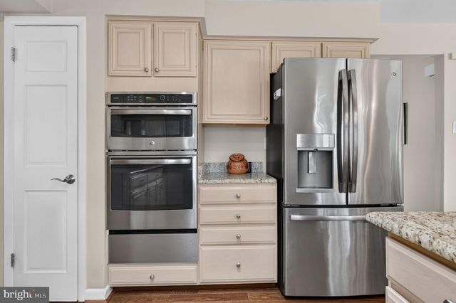 2010 QUEEN ANNE RD, Cherry Hill, NJ 08003