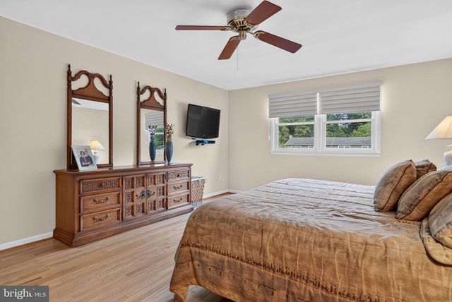 2010 QUEEN ANNE RD, Cherry Hill, NJ 08003