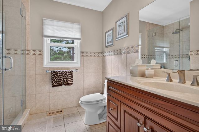2010 QUEEN ANNE RD, Cherry Hill, NJ 08003