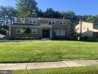 2010 QUEEN ANNE ROAD, Cherry Hill, NJ 08003
