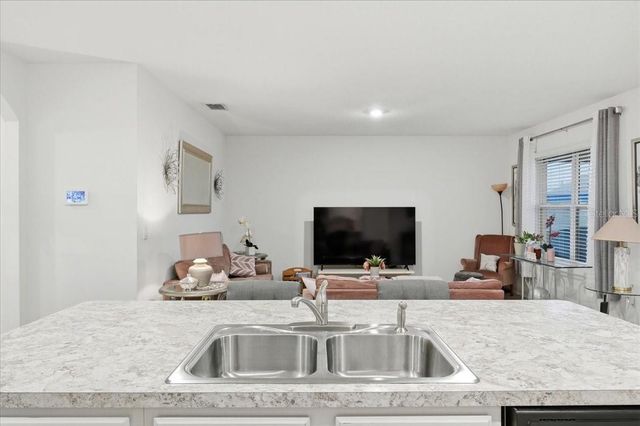 124 EMANUELLE DRIVE, Winter Haven, FL 33884