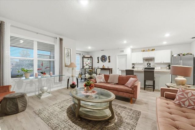 124 EMANUELLE DRIVE, Winter Haven, FL 33884