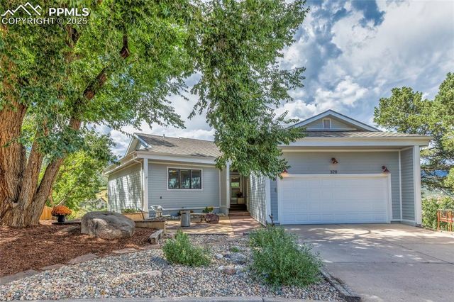328 Sutherland Place, Manitou Springs, CO 80829