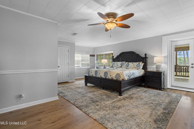 3717 Johnston Road, Gautier, MS 39553