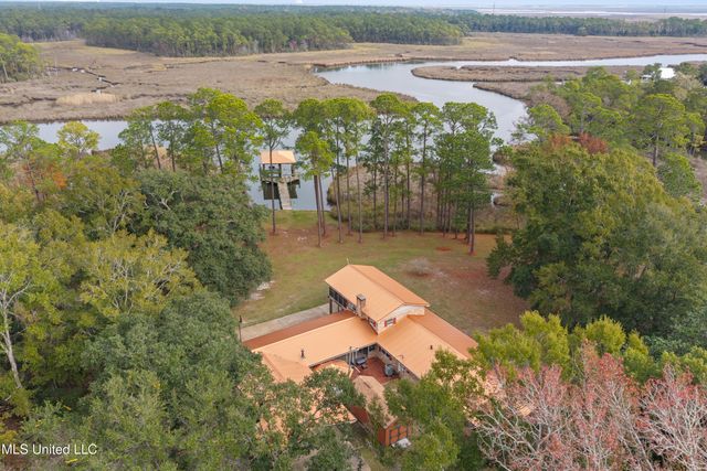 3717 Johnston Road, Gautier, MS 39553