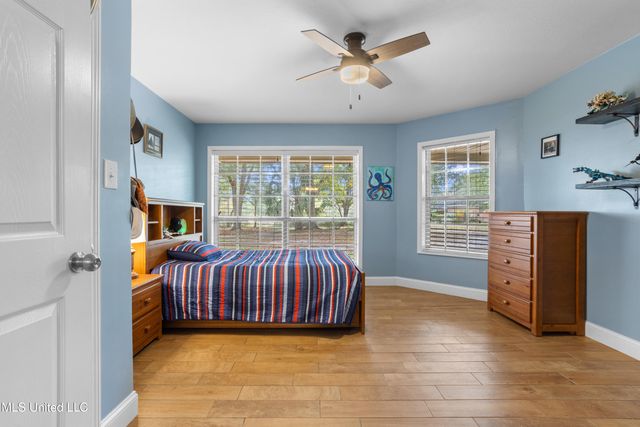 3717 Johnston Road, Gautier, MS 39553