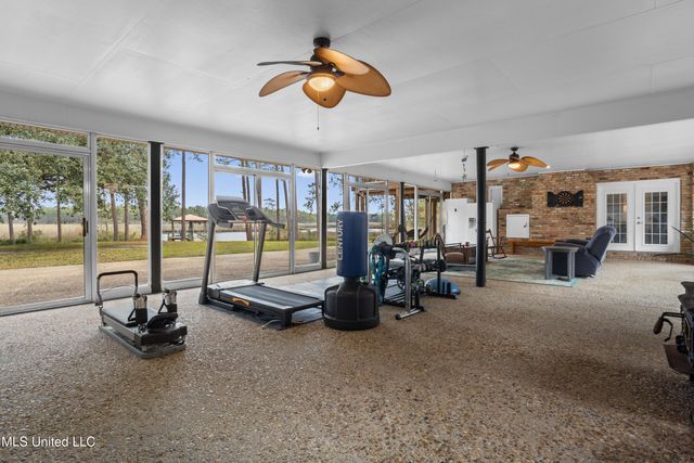 3717 Johnston Road, Gautier, MS 39553