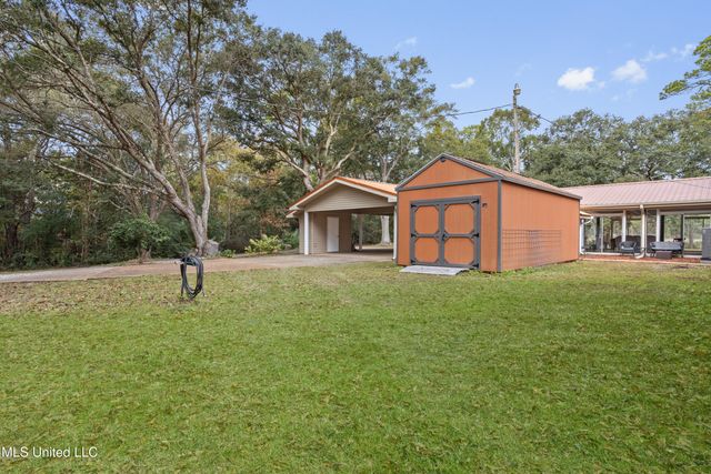 3717 Johnston Road, Gautier, MS 39553