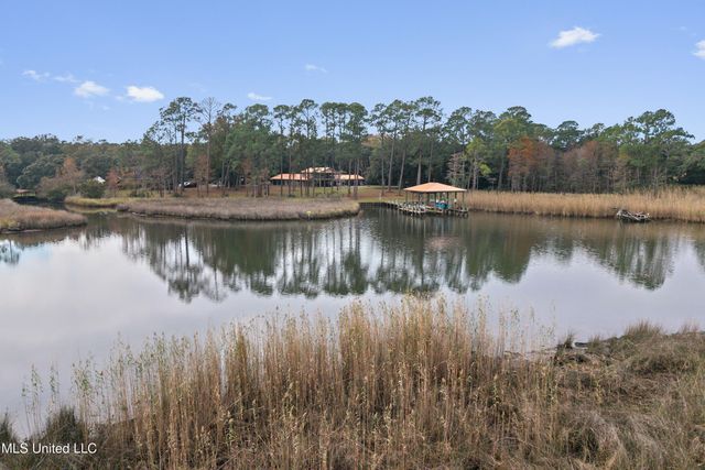 3717 Johnston Road, Gautier, MS 39553