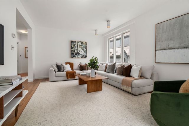 99-101 Larch Rd 99, Cambridge, MA 02138