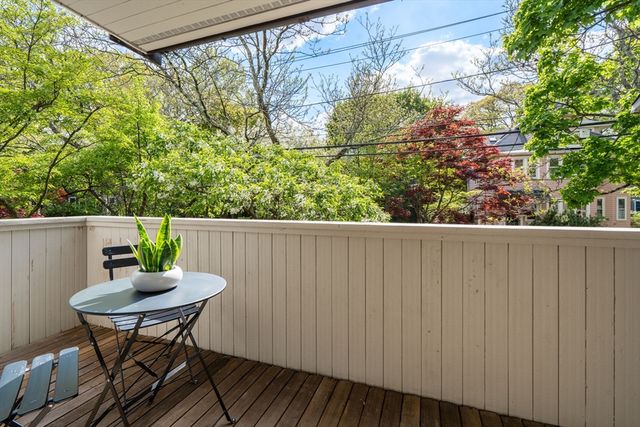 99-101 Larch Rd 99, Cambridge, MA 02138