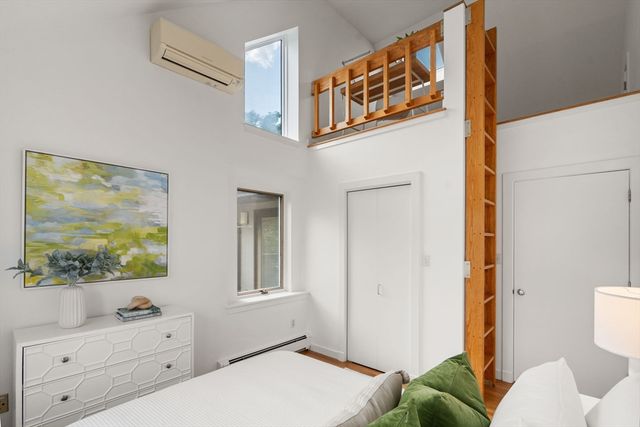 99-101 Larch Rd 99, Cambridge, MA 02138