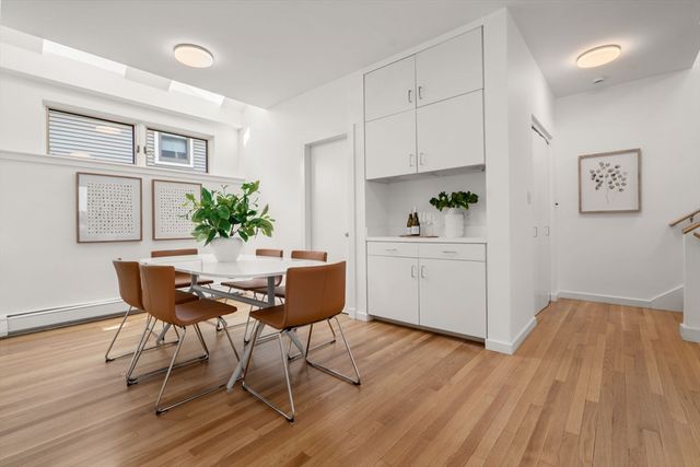 99-101 Larch Rd 99, Cambridge, MA 02138