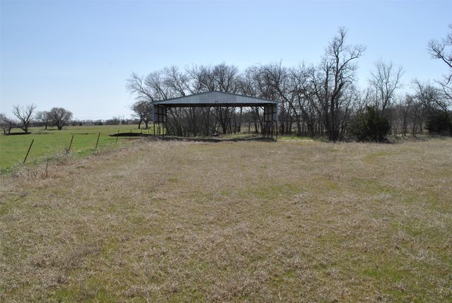 12112 Fm 51, Era, TX 76238