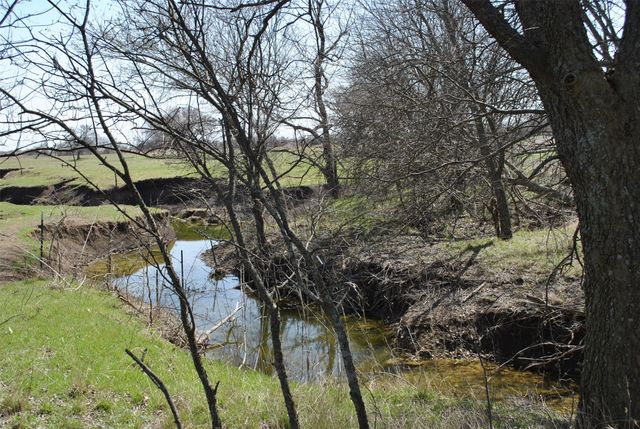 12112 Fm 51, Era, TX 76238