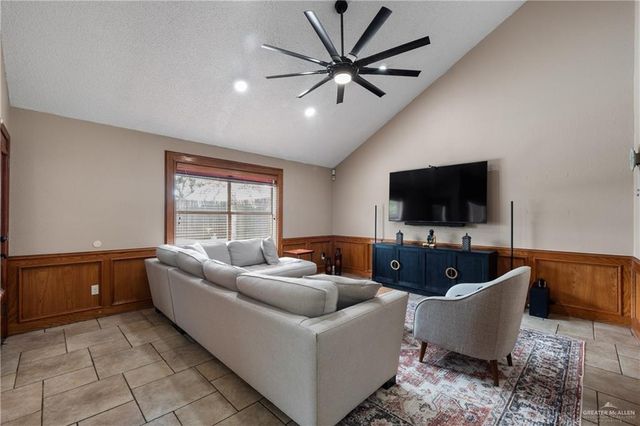 113 Pelican Avenue, Mcallen, TX 78504