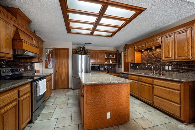 113 Pelican Avenue, Mcallen, TX 78504