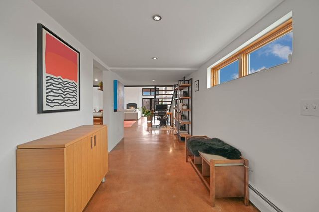 8 Arroyo Pequeno, Santa Fe, NM 87506