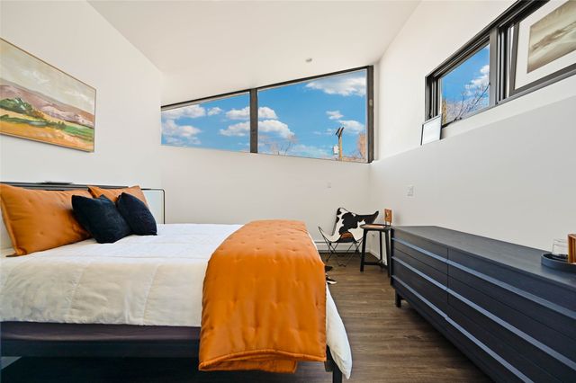 8 Arroyo Pequeno, Santa Fe, NM 87506