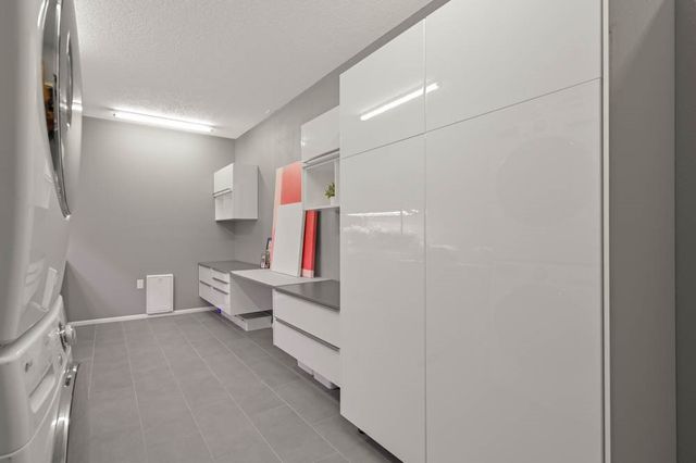 8 Arroyo Pequeno, Santa Fe, NM 87506