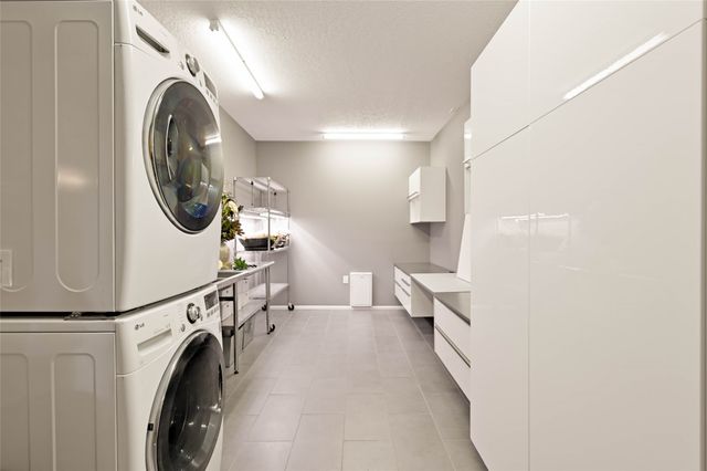 8 Arroyo Pequeno, Santa Fe, NM 87506