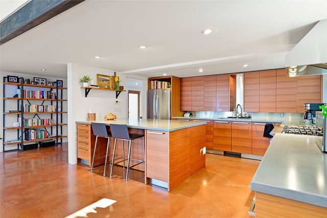 8 Arroyo Pequeno, Santa Fe, NM 87506