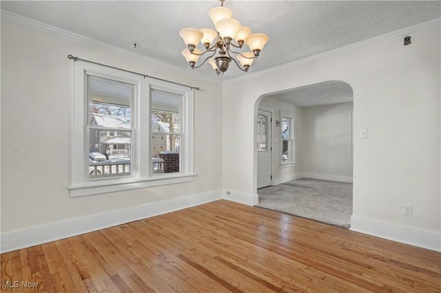 1764 10th Street, Cuyahoga Falls, OH 44221