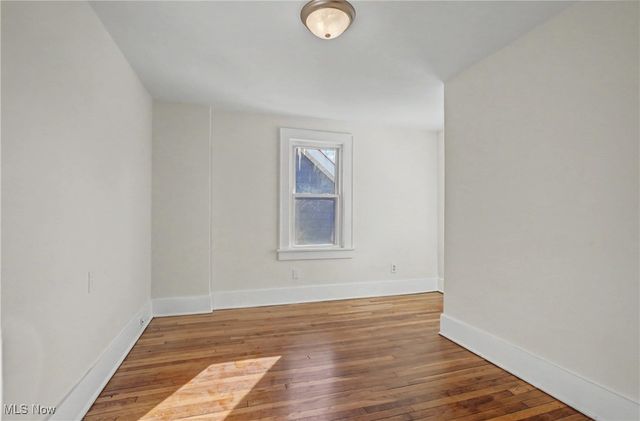 1764 10th Street, Cuyahoga Falls, OH 44221