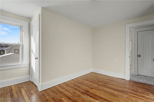 1764 10th Street, Cuyahoga Falls, OH 44221