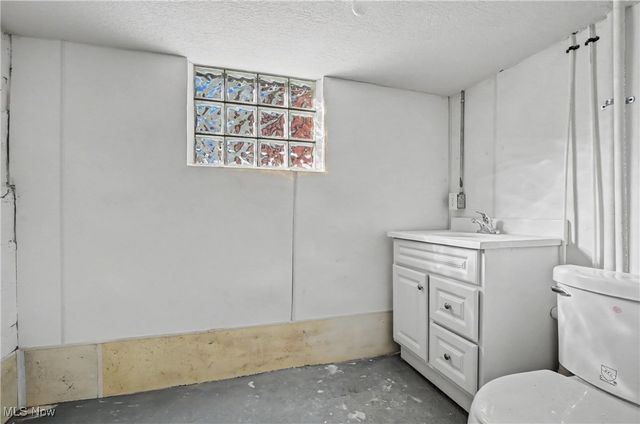 1764 10th Street, Cuyahoga Falls, OH 44221