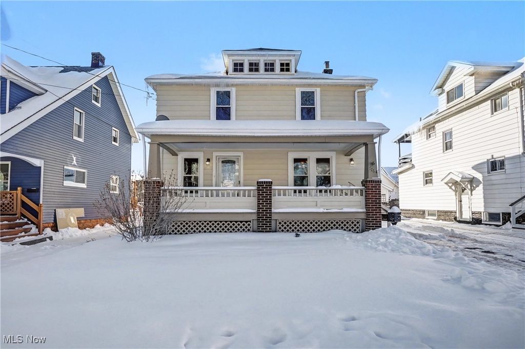 1764 10th Street, Cuyahoga Falls, OH 44221