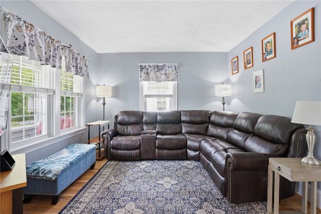 31 Cecile Street, Lincoln, RI 02865