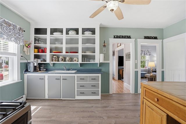 31 Cecile Street, Lincoln, RI 02865