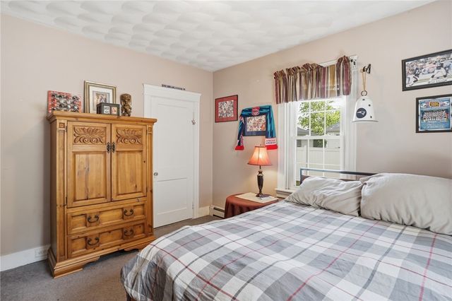 31 Cecile Street, Lincoln, RI 02865