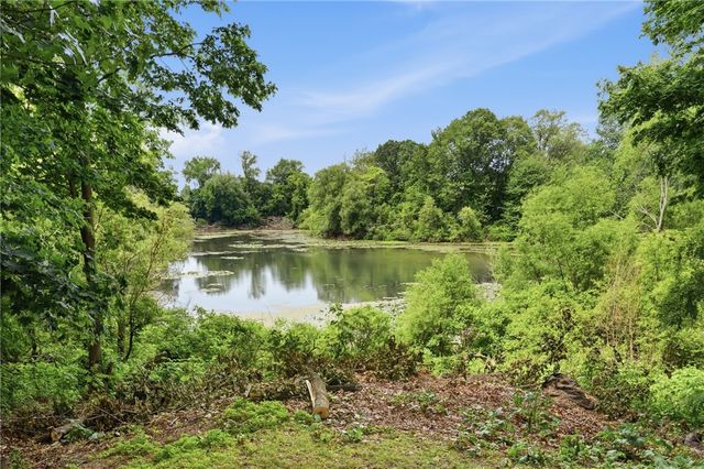 31 Cecile Street, Lincoln, RI 02865